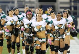 The-best-of-the-lingerie-football-league_1_1.jpg