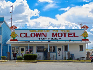 clown.jpg clown.jpg