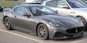 1280px-Maserati_GranTurismo_Trofeo_1X7A0828